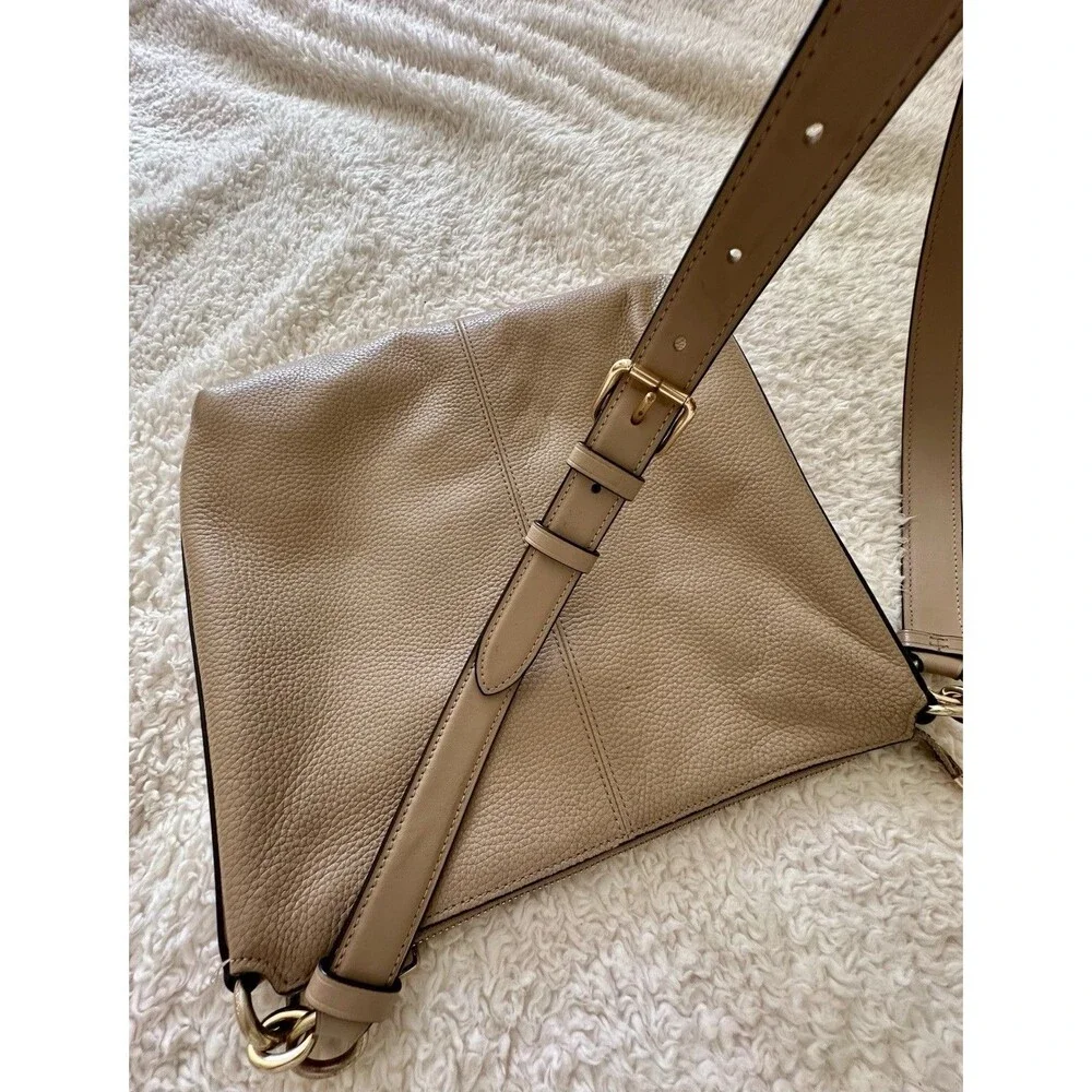 Coach Mae Beige Pebble Leather File Crossbody Shoulder Bag Med 34823 - New $328
